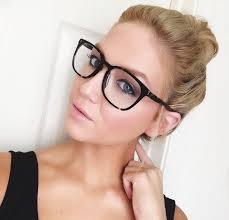 girl with black tortoise glasses